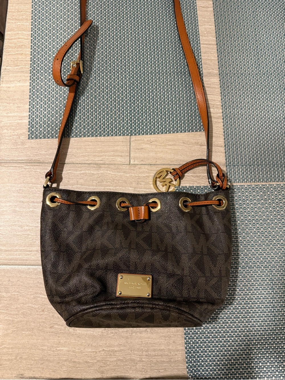 Michael Kors Brown Logo Drawstring Crossbody with Tan Trim - Picture 1 of 7
